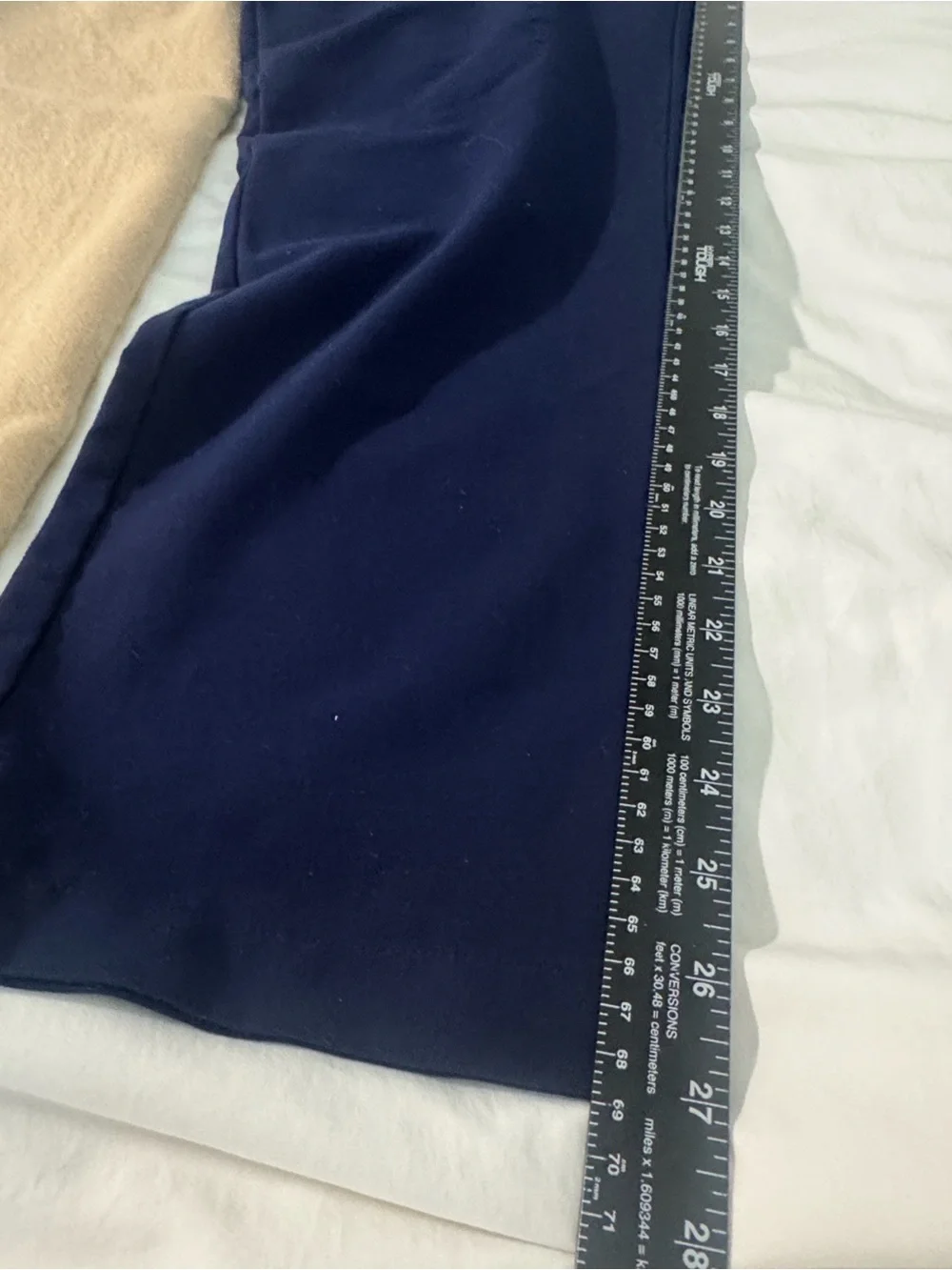 FIGS Navy Cargo Scrub Pants Size Medium-Short